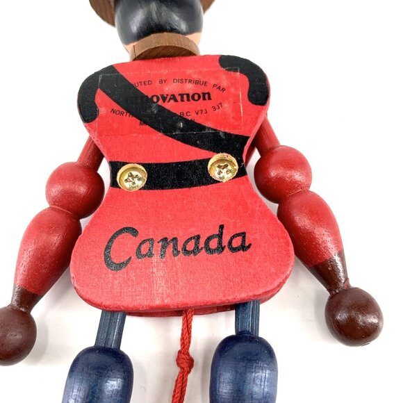 Wood Soldier Ornament Canada Pull Moveable Limbs 8" Vtg Hand Painted - Picture 5 of 7
